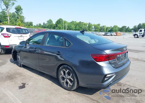 2019 Kia Forte Lxs z USA, uszkodzony, nr VIN 3KPF24AD2KE033833